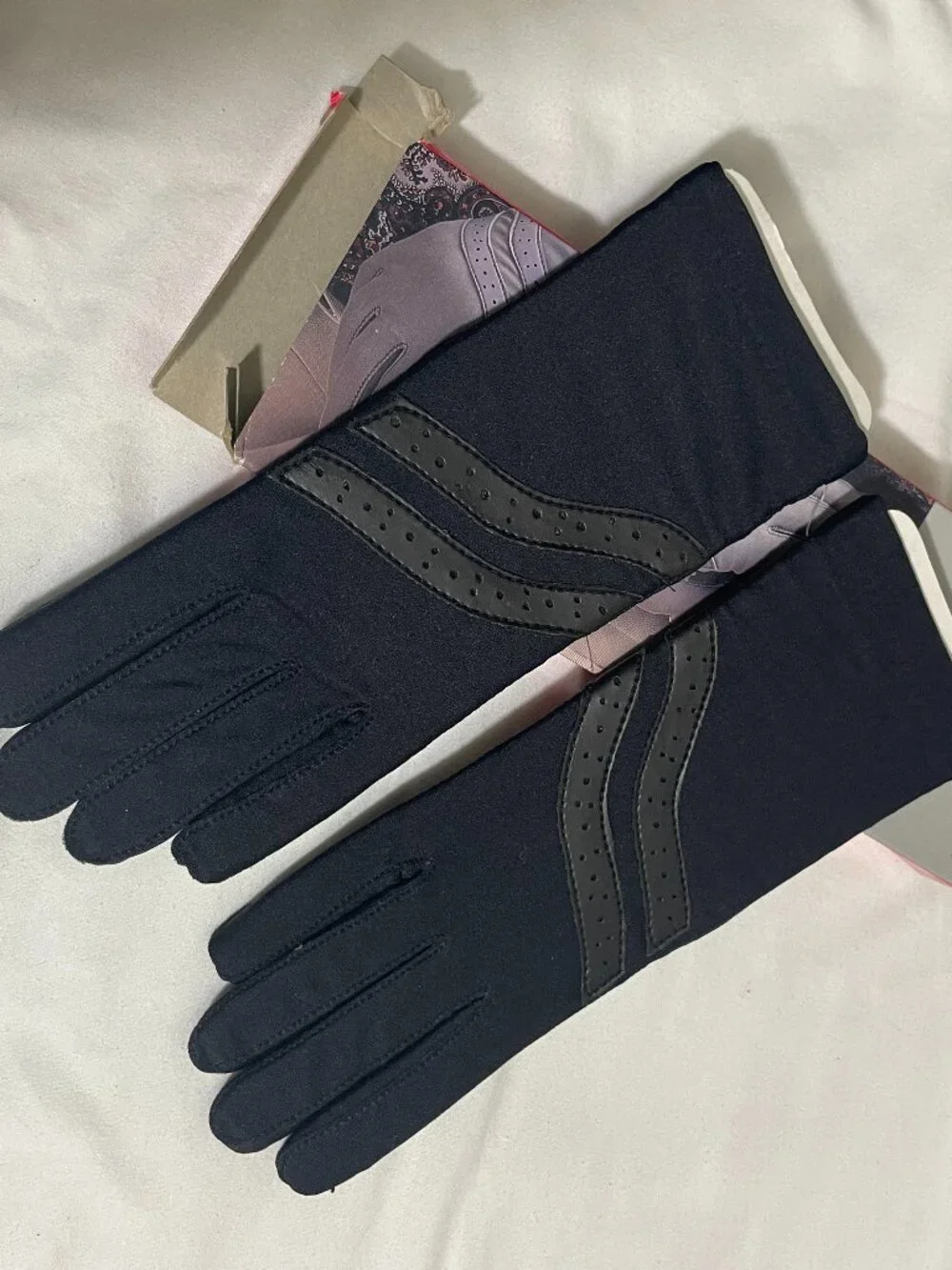 Vintage 1994 Hanes Her Way Black Stretch Gloves One Size Knit Lined Winter